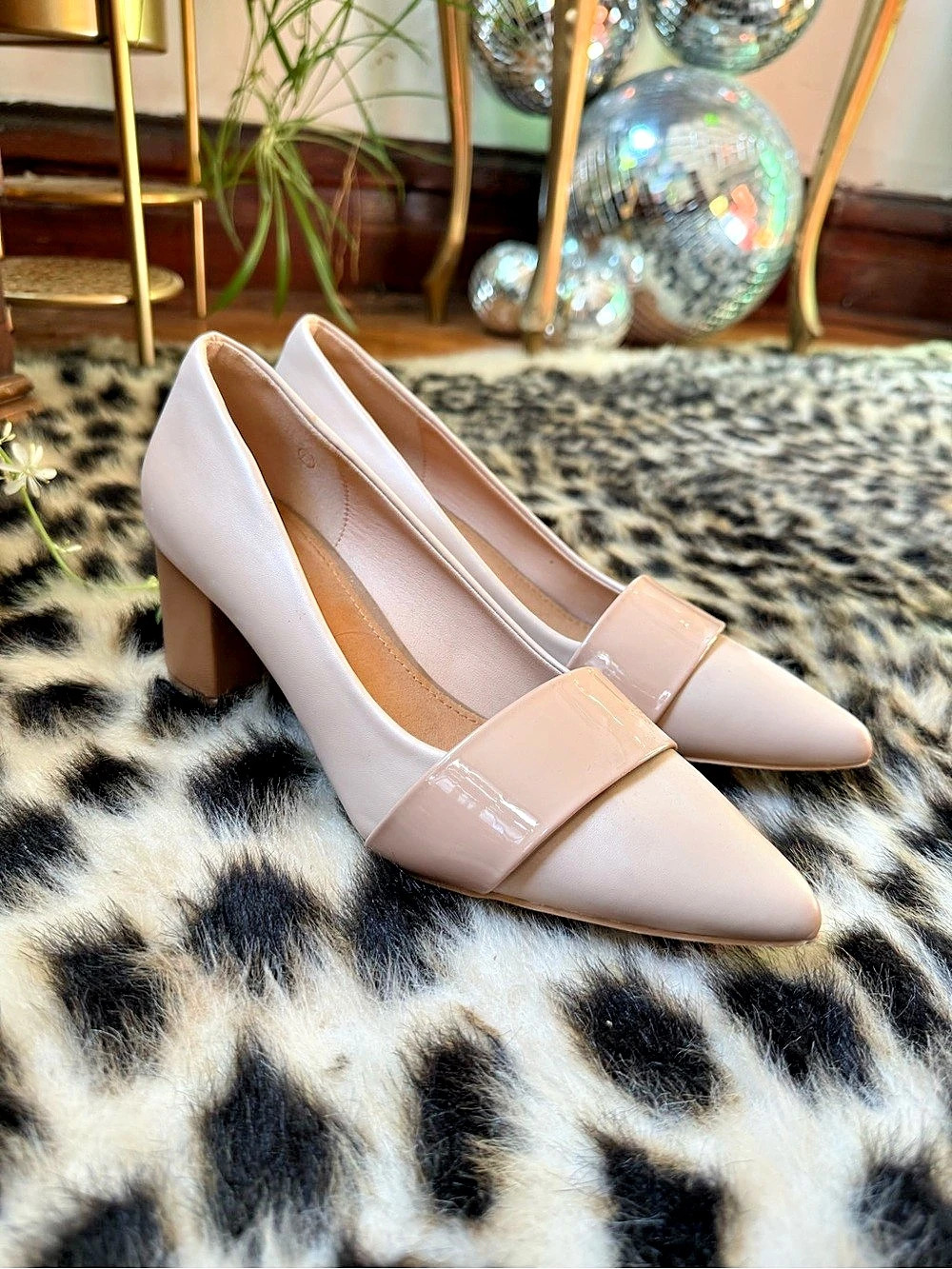 Pointed Toe Block Heel Pumps in nude